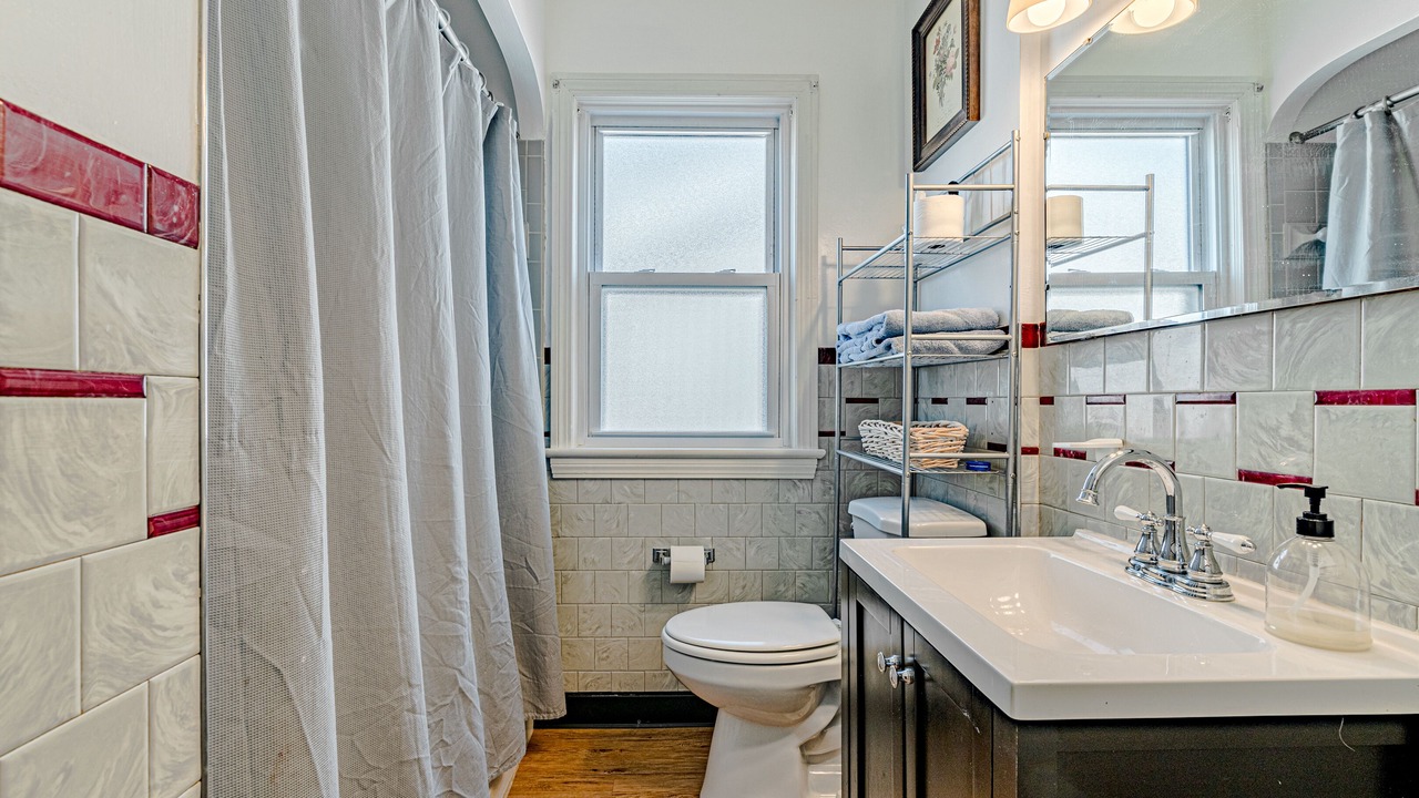 Photo of Bathroom in Fairview Park