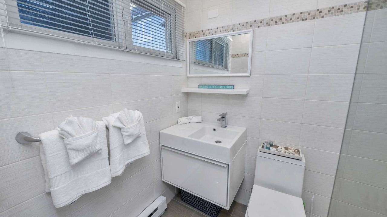 Photo of Bathroom in Napeague