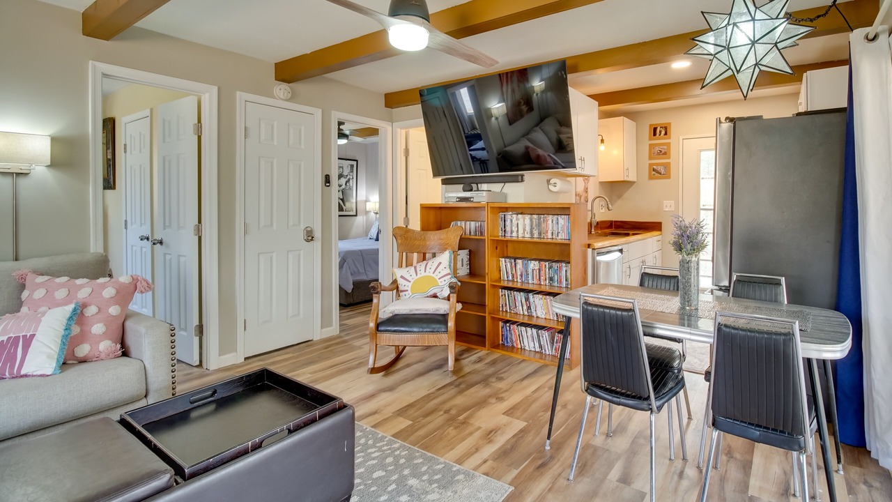 Photo of Livingroom in Broadway