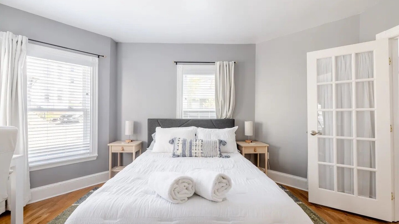Photo of Bedroom in East Bayside