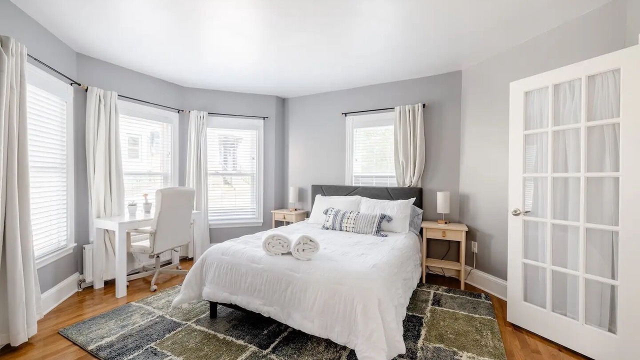 Photo of Bedroom in East Bayside