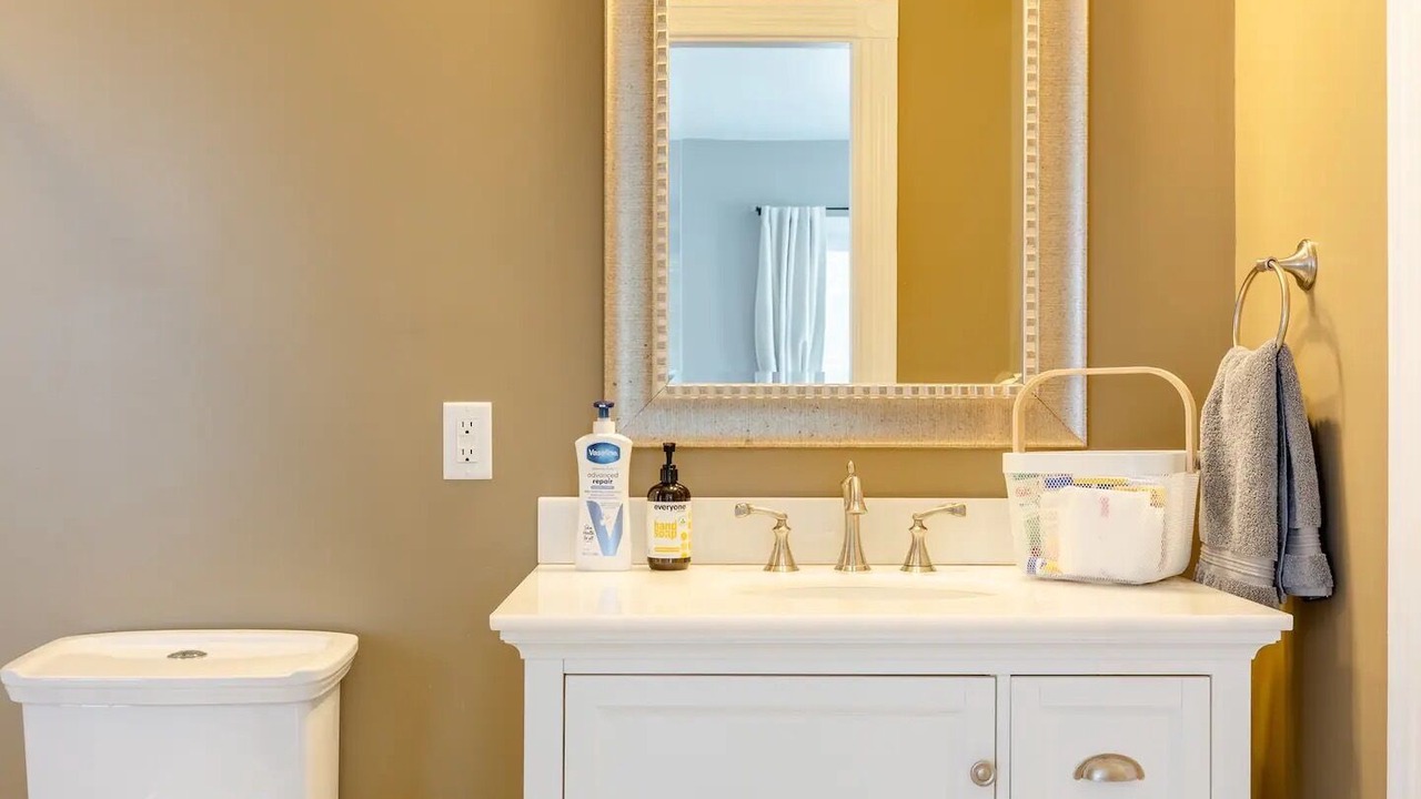 Photo of Bathroom in East Bayside