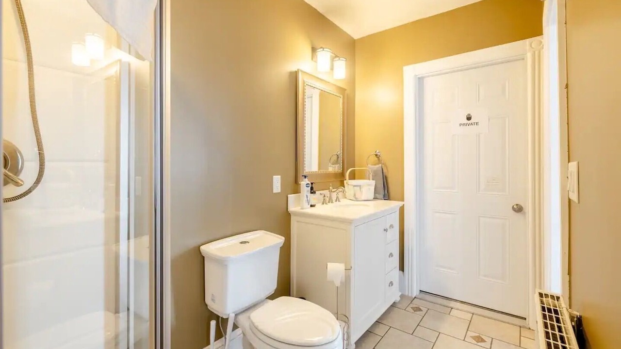 Photo of Bathroom in East Bayside