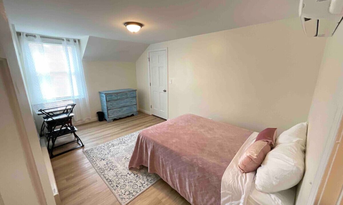 Photo of Bedroom in North Hampton