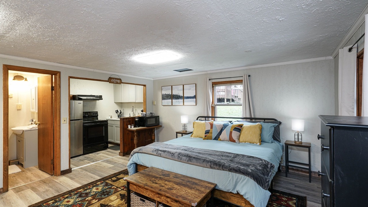 Photo of Bedroom in Elkins