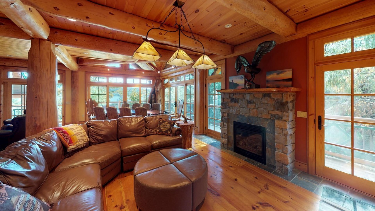 Photo of Livingroom in Cooperstown - Otsego Lake