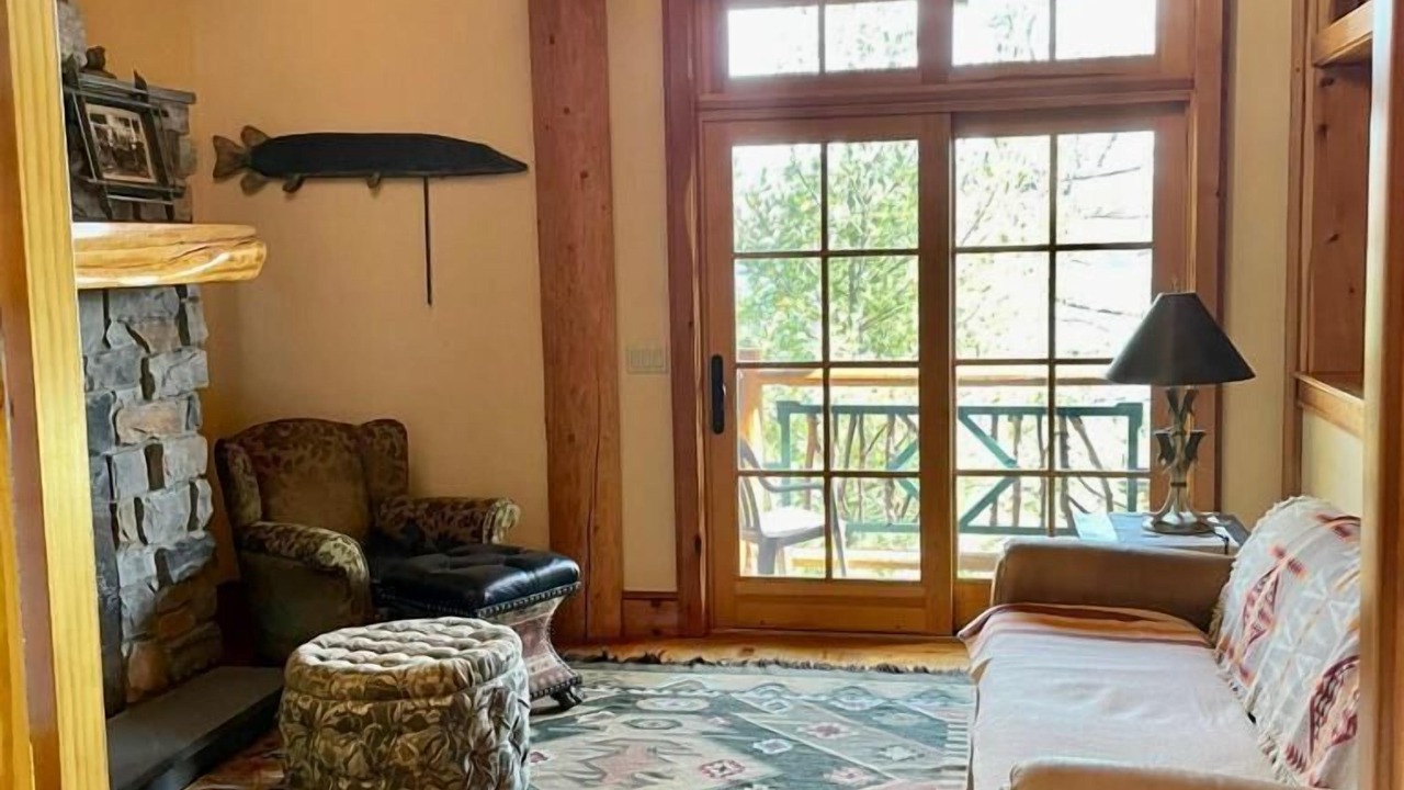 Photo of Livingroom in Cooperstown - Otsego Lake