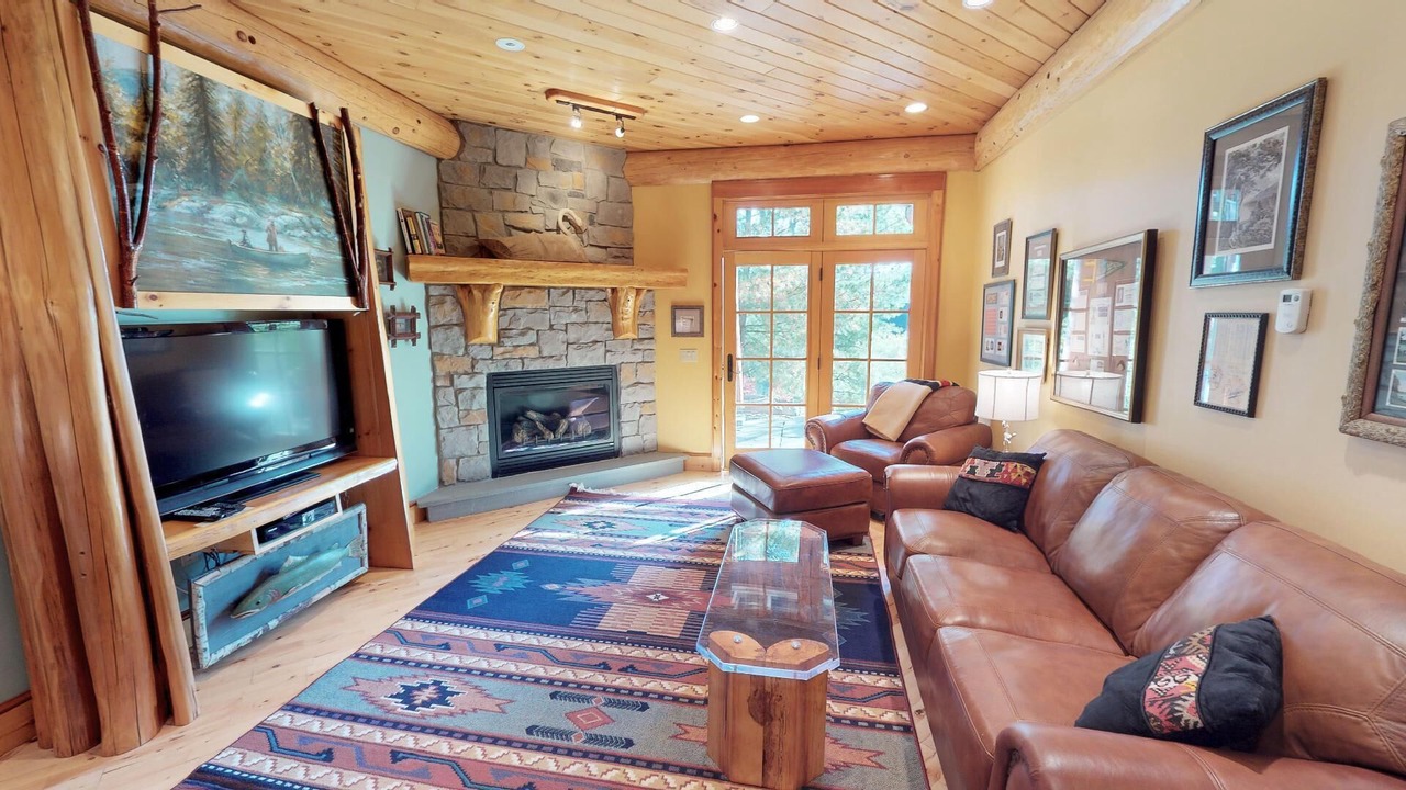 Photo of Livingroom in Cooperstown - Otsego Lake