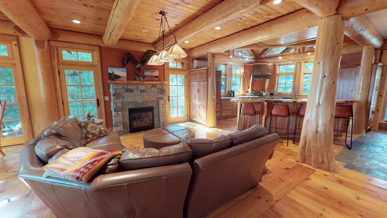 Photo of Livingroom in Cooperstown - Otsego Lake