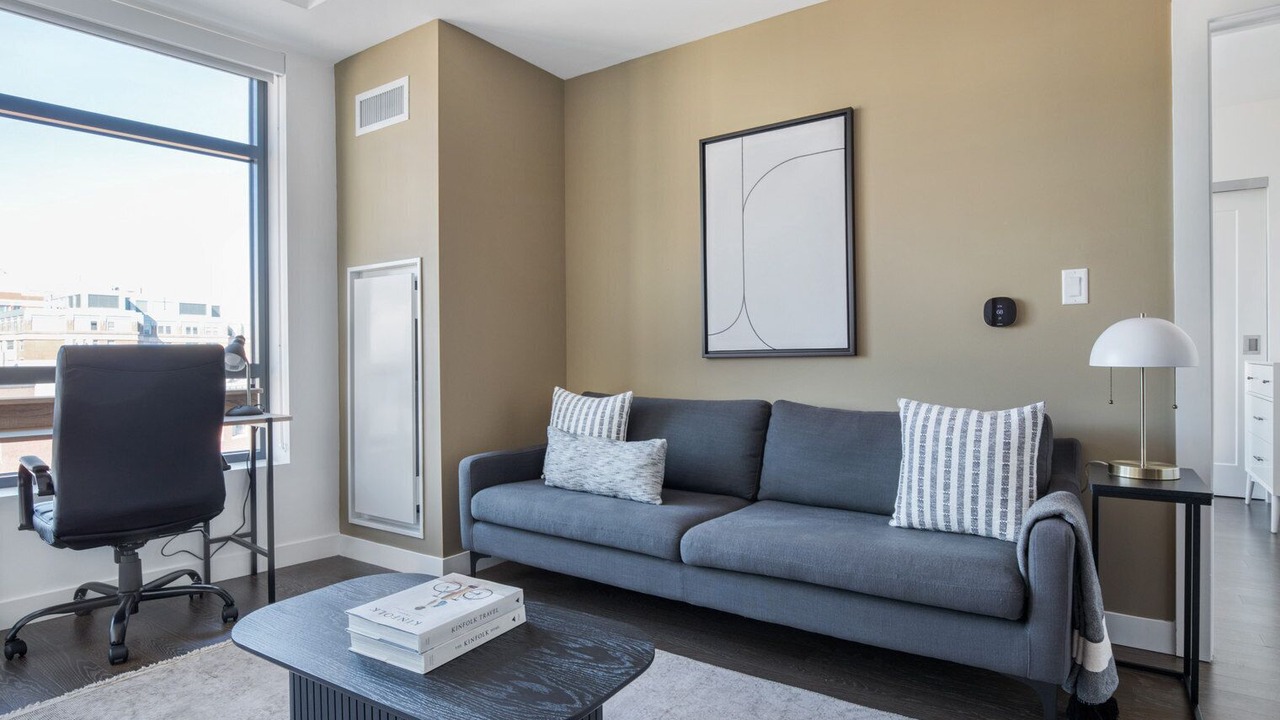 Photo of Livingroom in Fenway–Kenmore