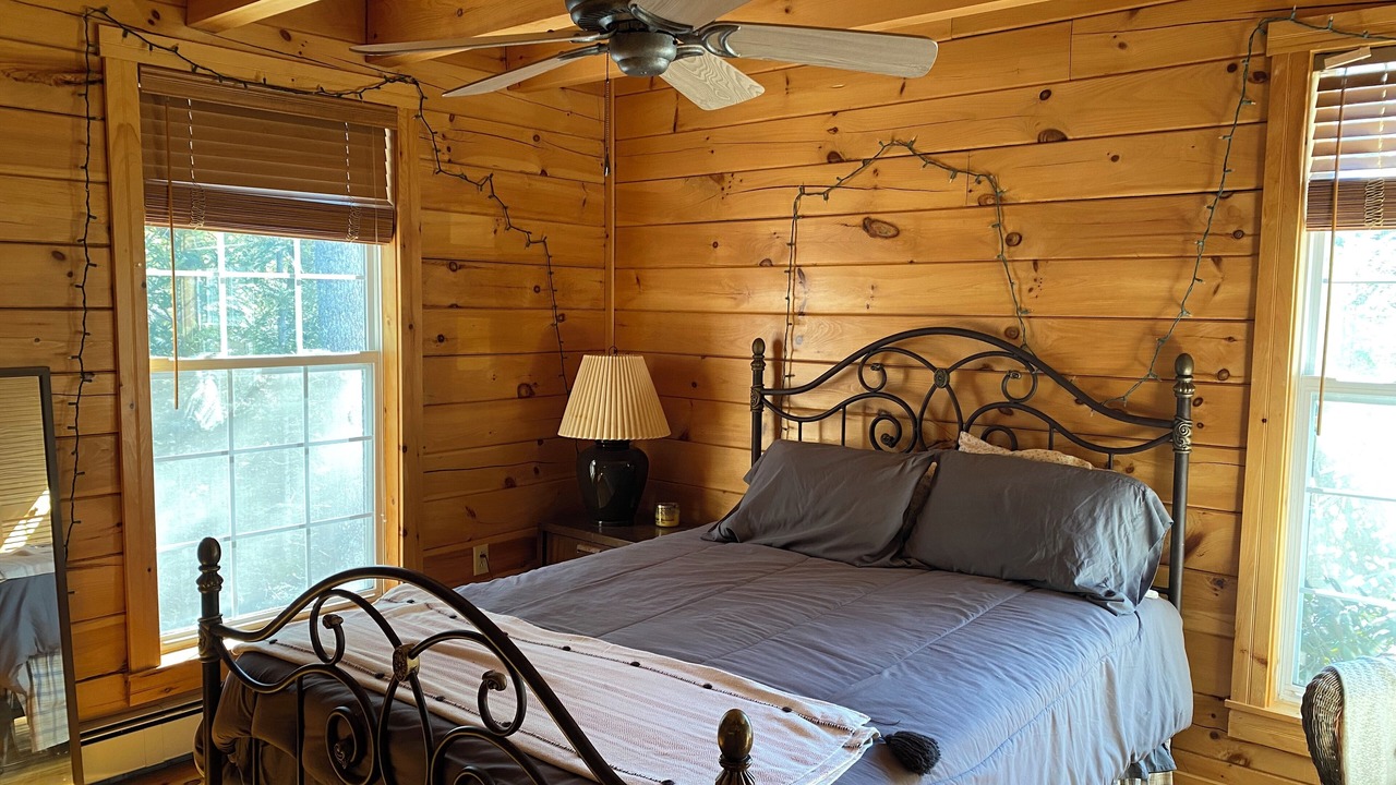 Photo of Bedroom in Penobscot