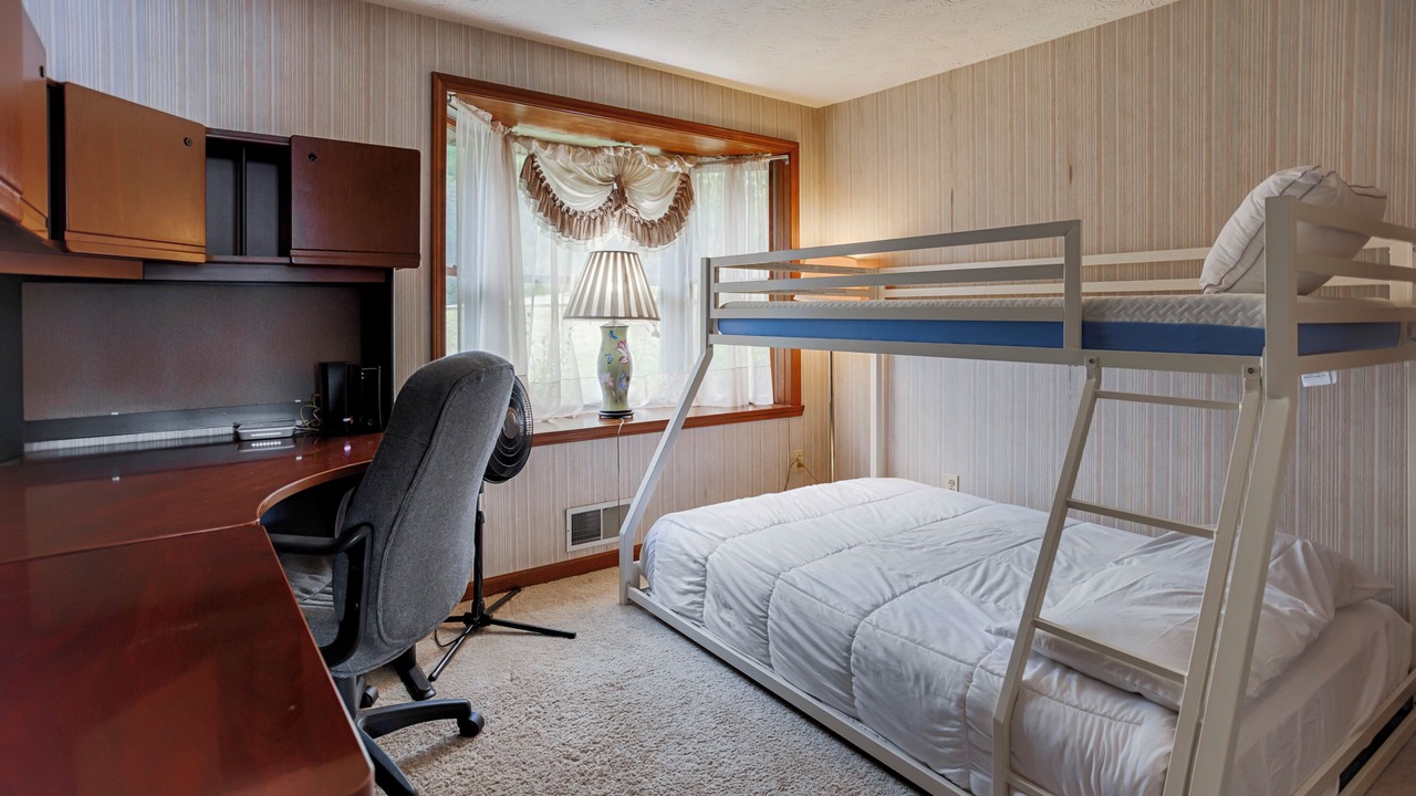 Photo of Bedroom in Honeoye