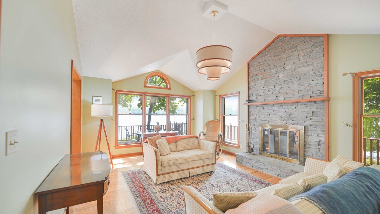 Photo of Livingroom in Honeoye