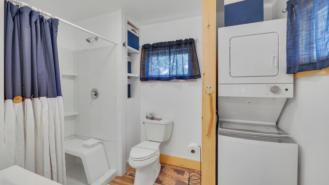 Photo of Bathroom in Valois