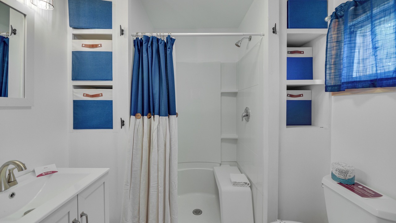 Photo of Bathroom in Valois