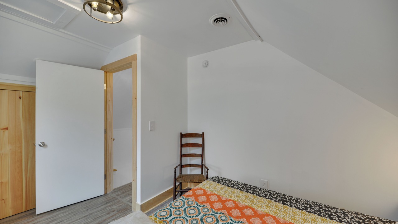 Photo of Bedroom in Valois