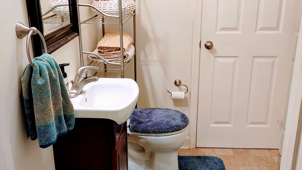 Photo of Bathroom in Linden