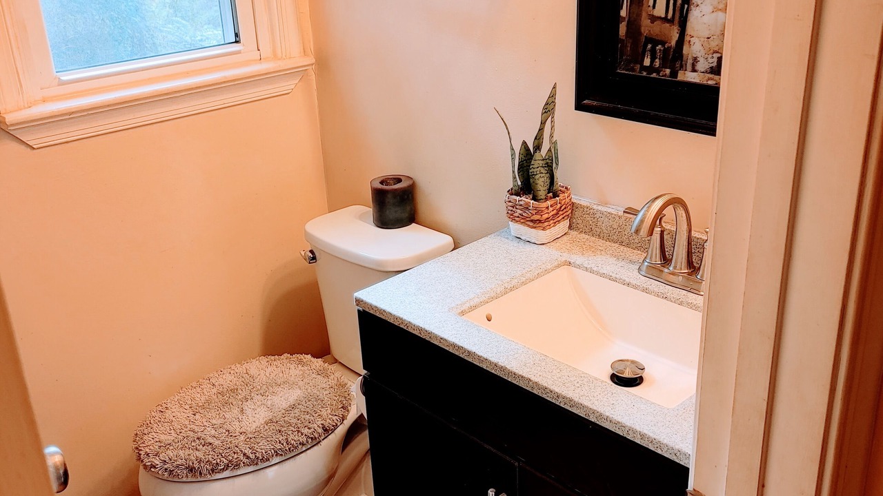 Photo of Bathroom in Linden