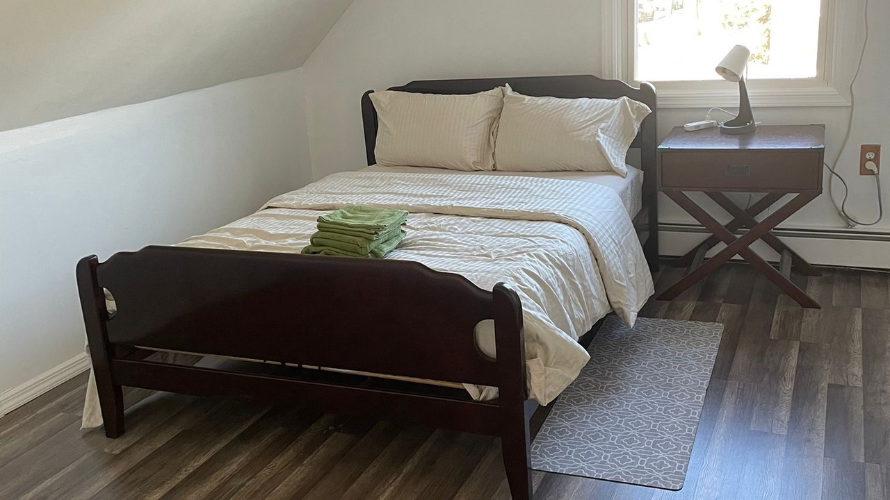 Photo of Bedroom in Garden City Park