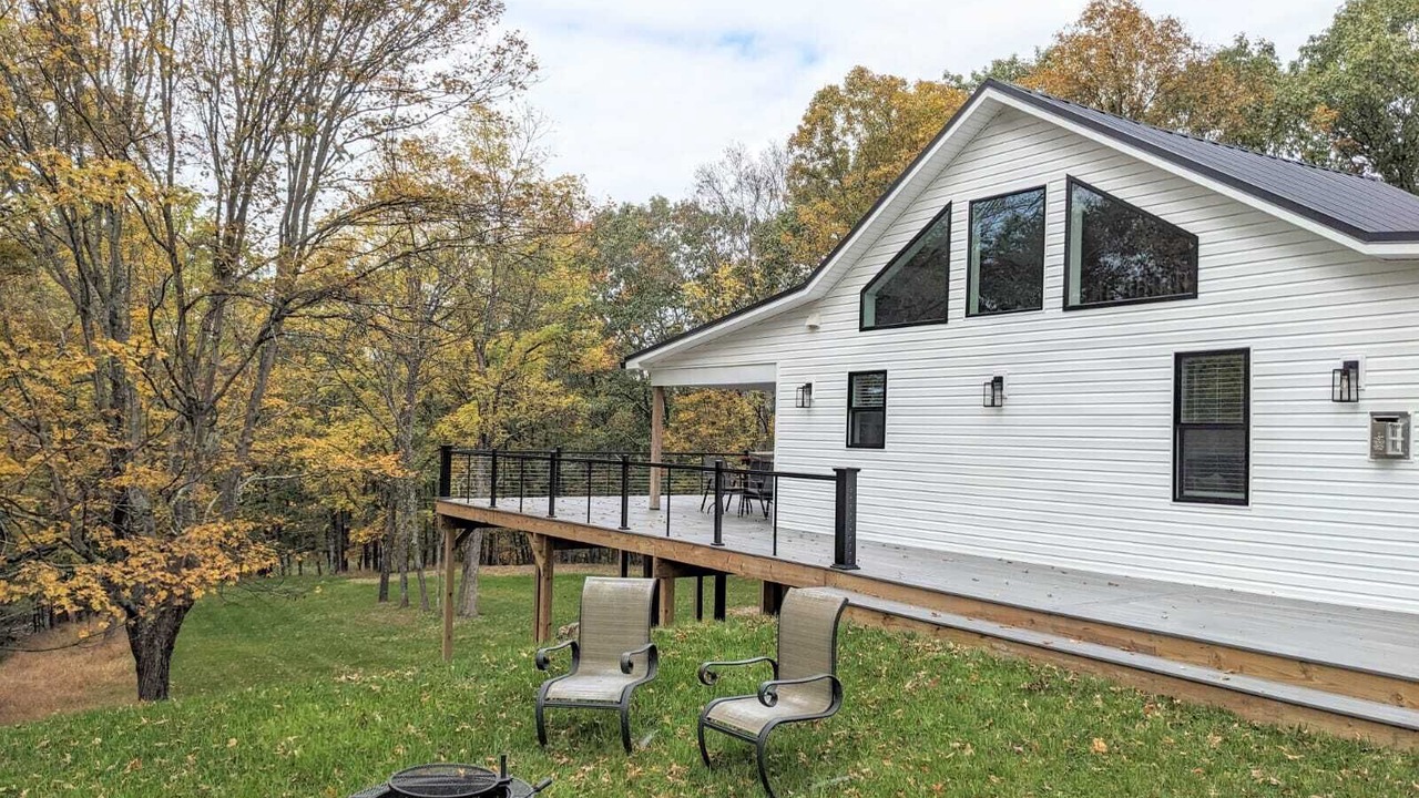 Photo of Patio Balcony in Spring Gap