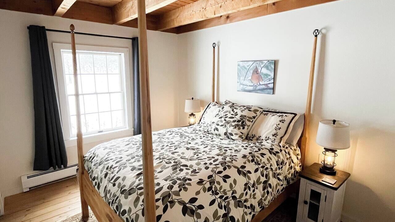 Photo of Bedroom in Troy