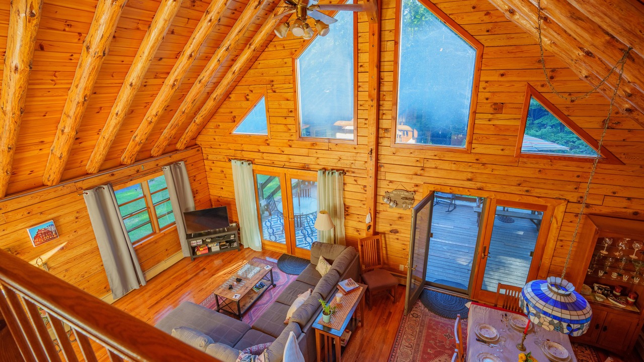 Photo of Livingroom in Kingston