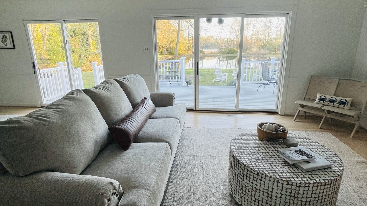 Photo of Livingroom in Easton