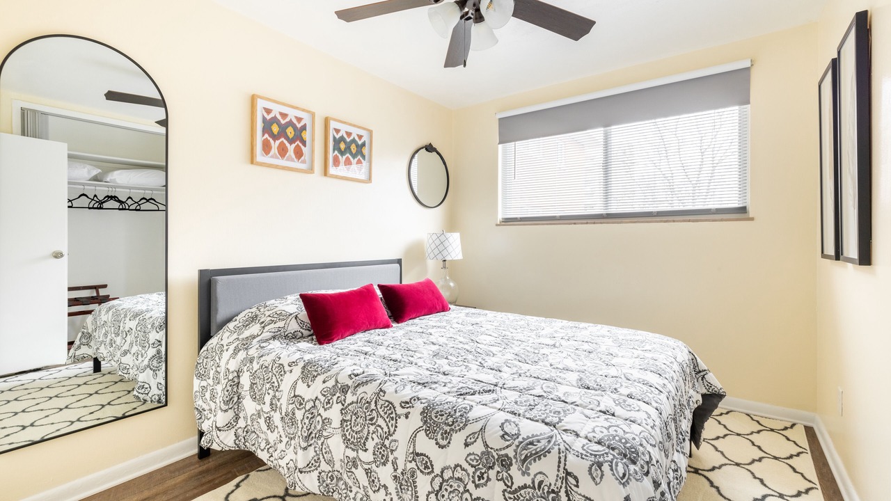 Photo of Bedroom in Fairview Park