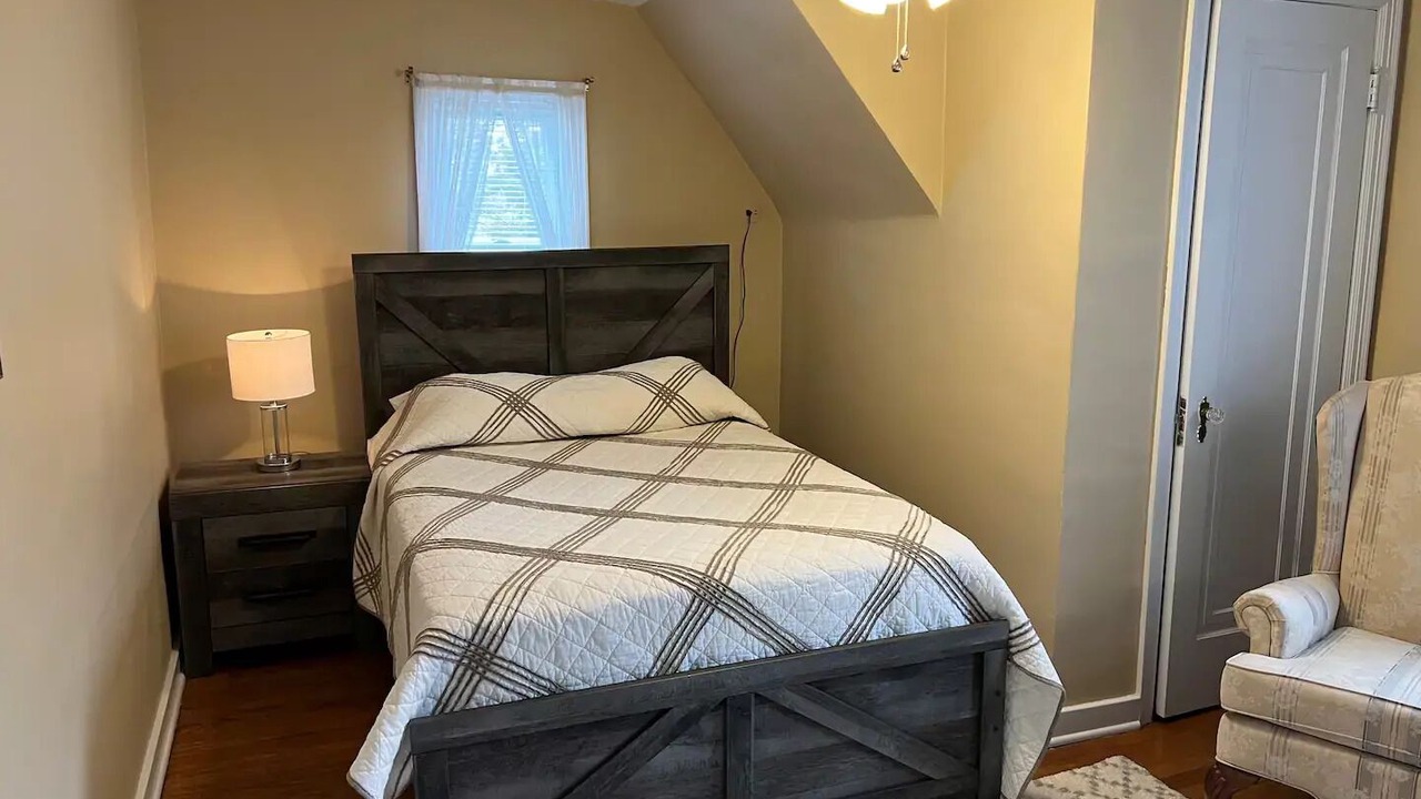 Photo of Bedroom in Marcy