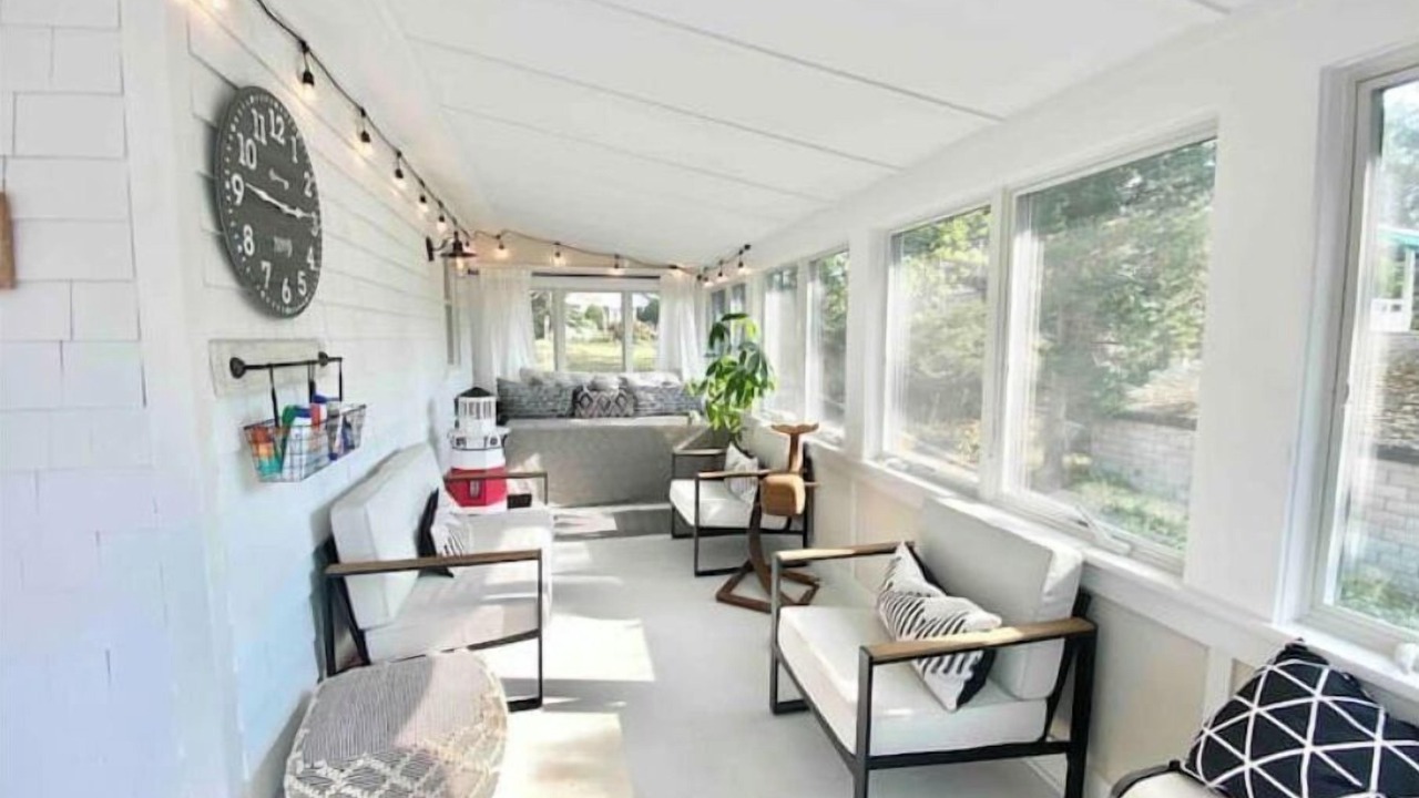 Photo of Livingroom in Mattituck