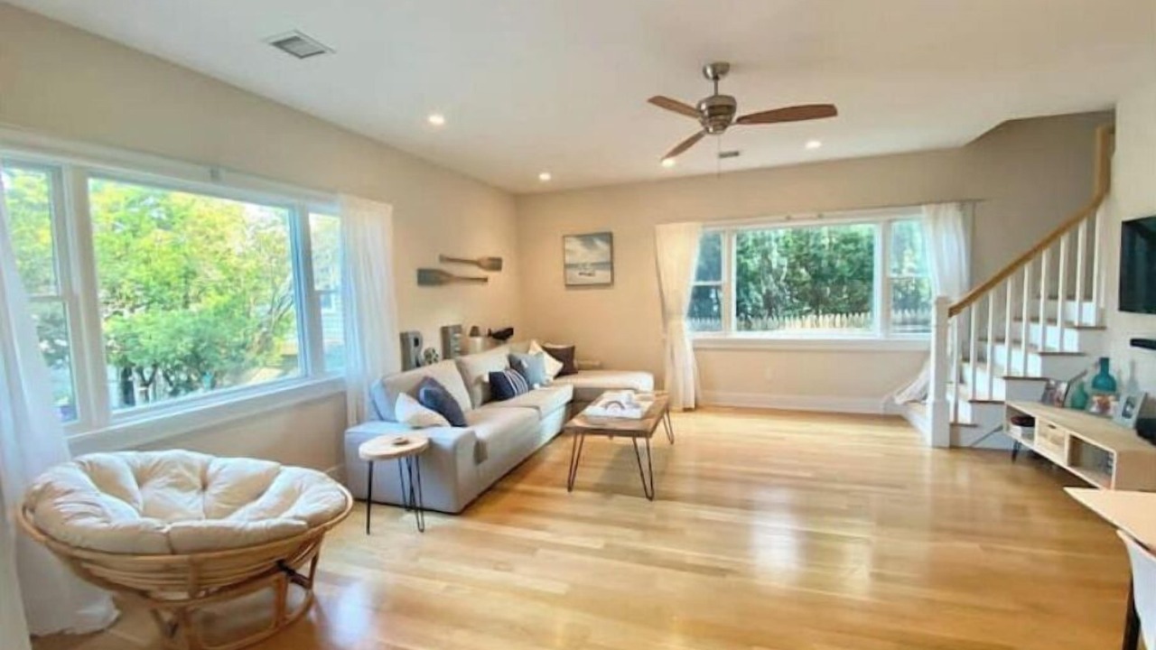 Photo of Livingroom in Mattituck