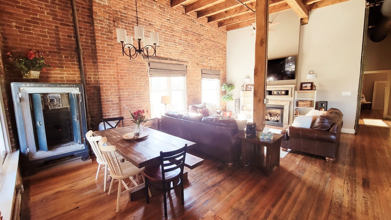 Photo of Livingroom in Central Business District