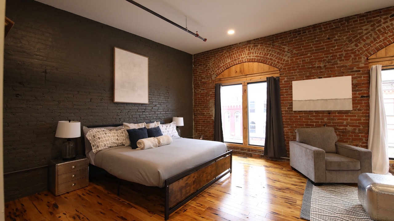 Photo of Bedroom in Glens Falls