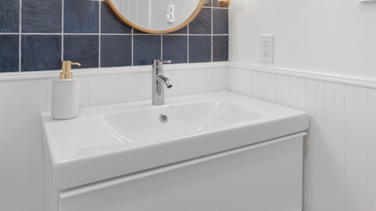 Photo of Bathroom in Ovid