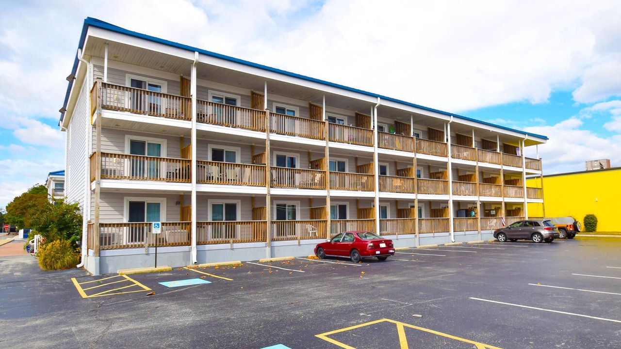 Photo of Outdoor in Caine Woods