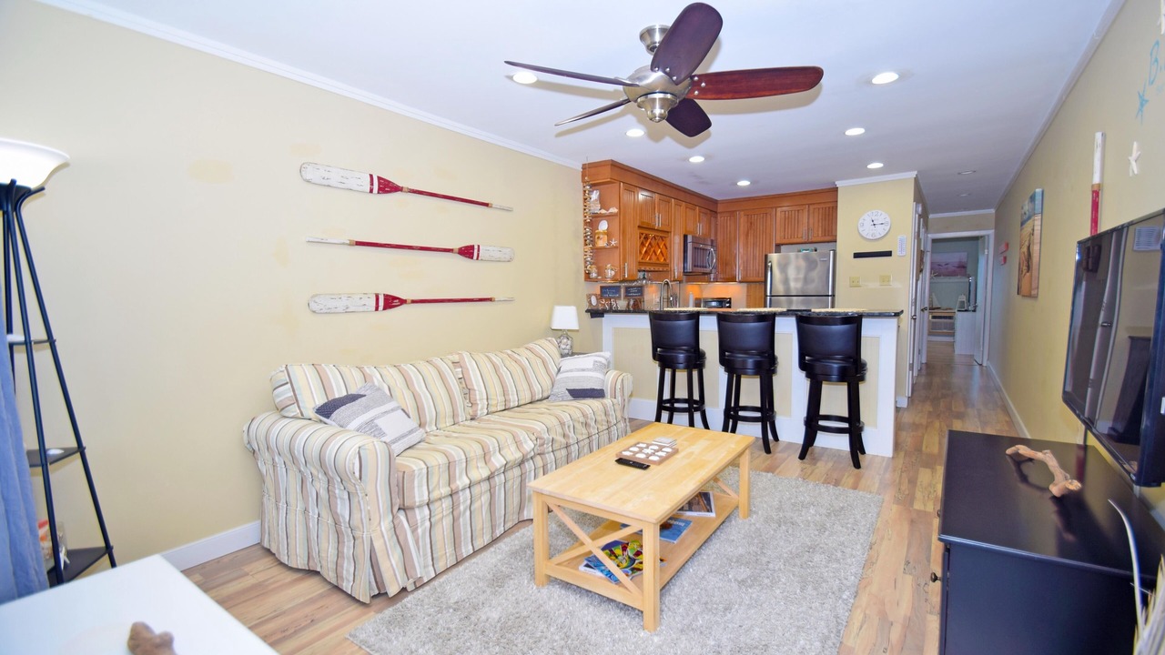Photo of Livingroom in Caine Woods