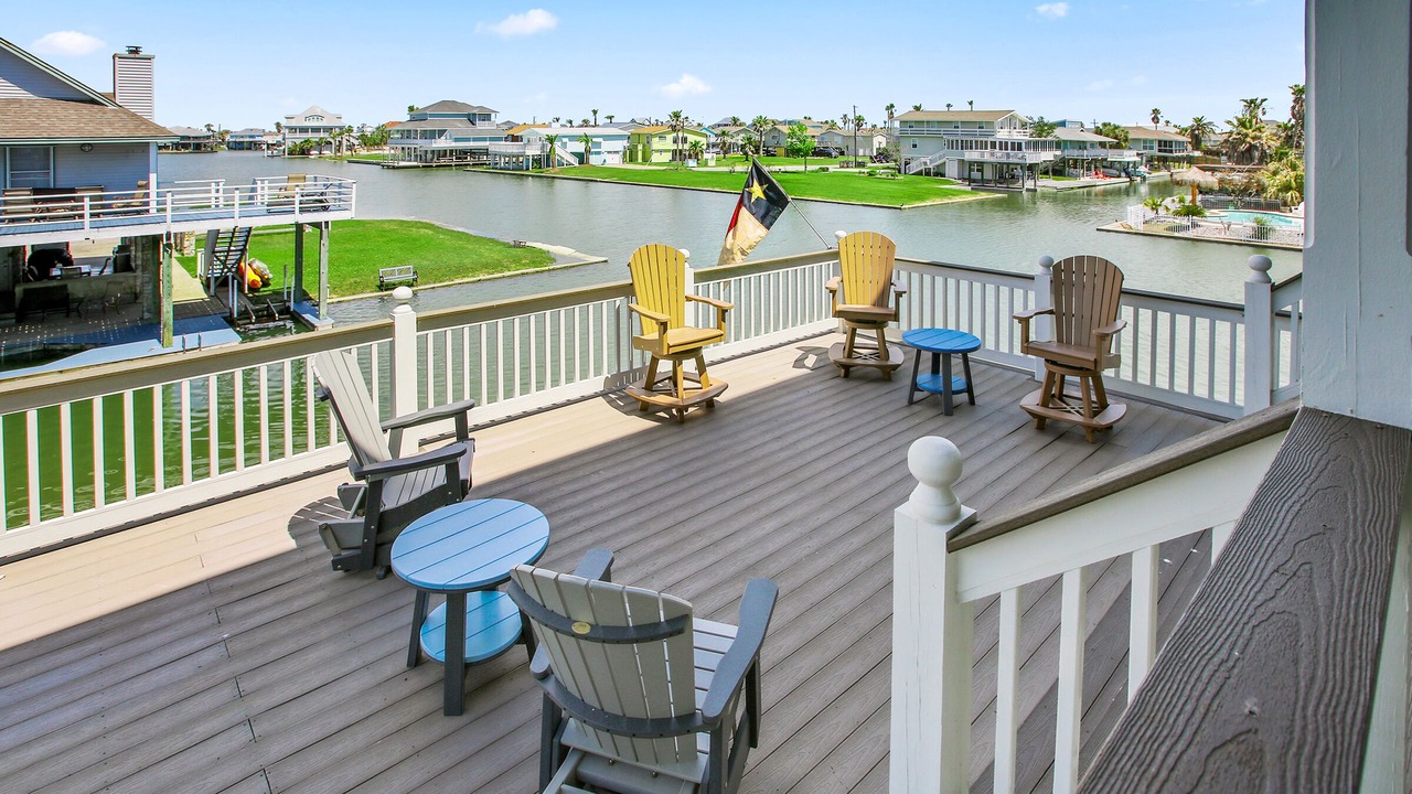 Photo of Patio Balcony in Jamaica Beach