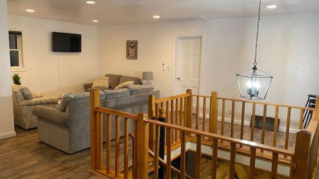Photo of Livingroom in Hollowville