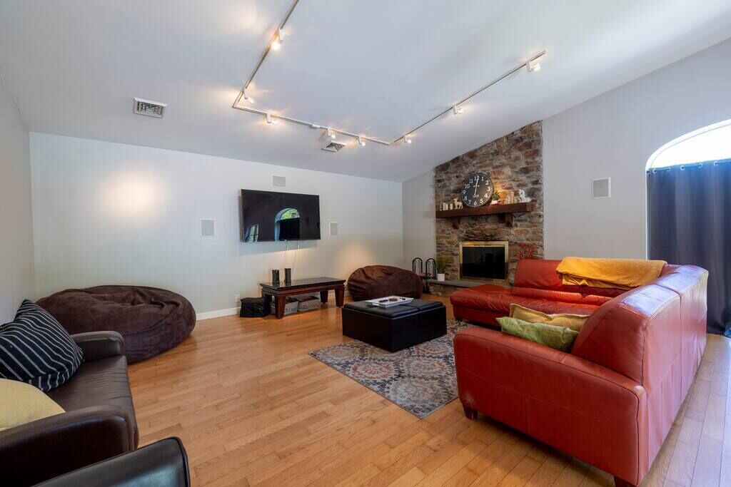 Photo of Livingroom in Town of Schodack