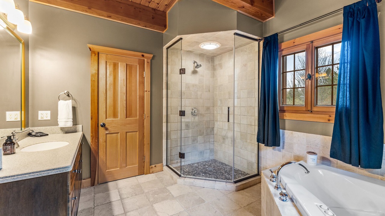 Photo of Bathroom in Ellicottville