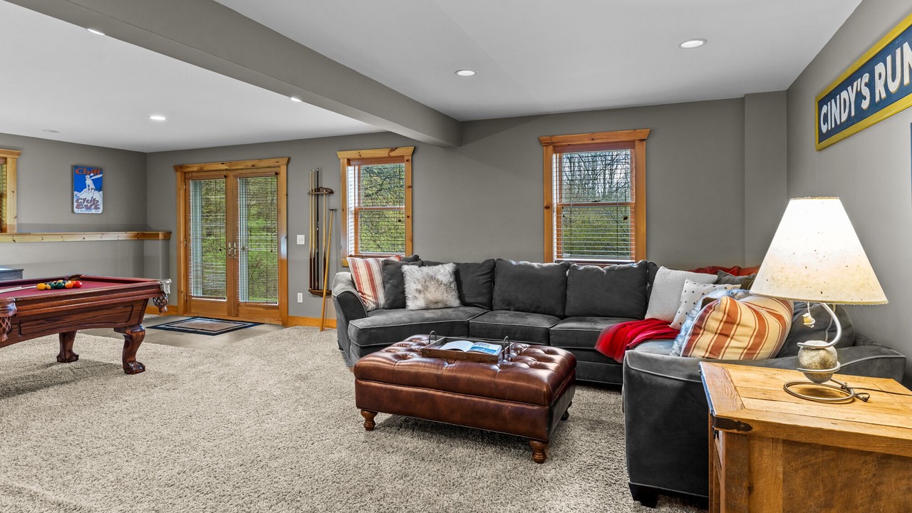 Photo of Livingroom in Ellicottville