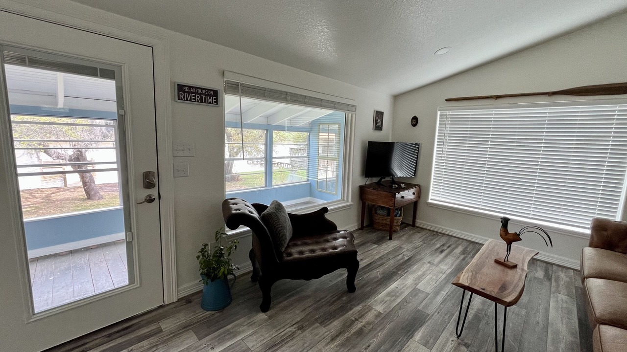 Photo of Livingroom in Brazoria