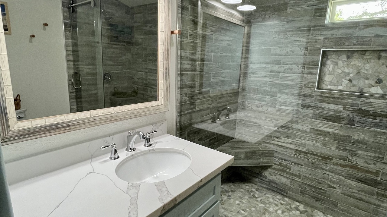 Photo of Bathroom in Brazoria