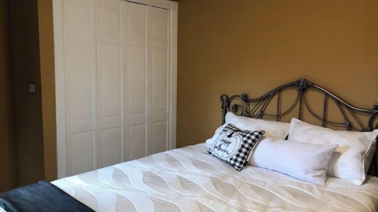 Photo of Bedroom in Stony Creek