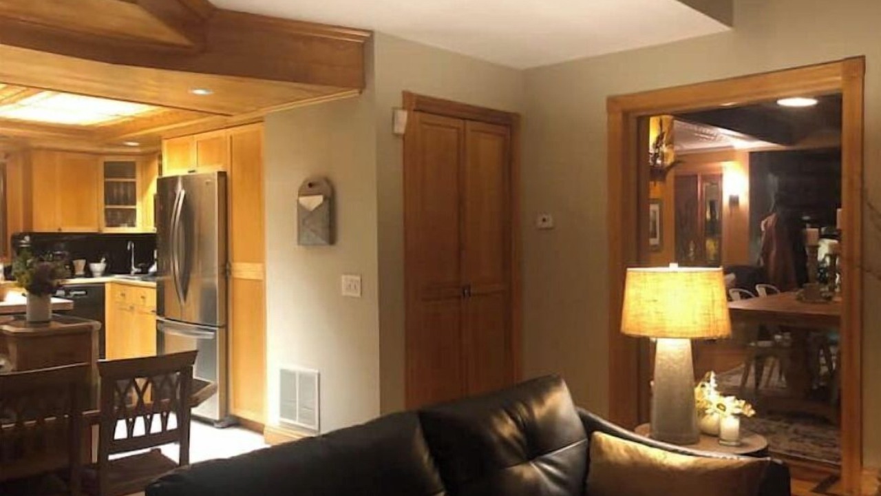Photo of Livingroom in Stony Creek