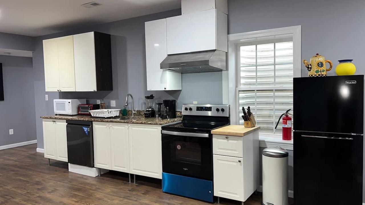 Photo of Kitchen in Baileys Crossroads