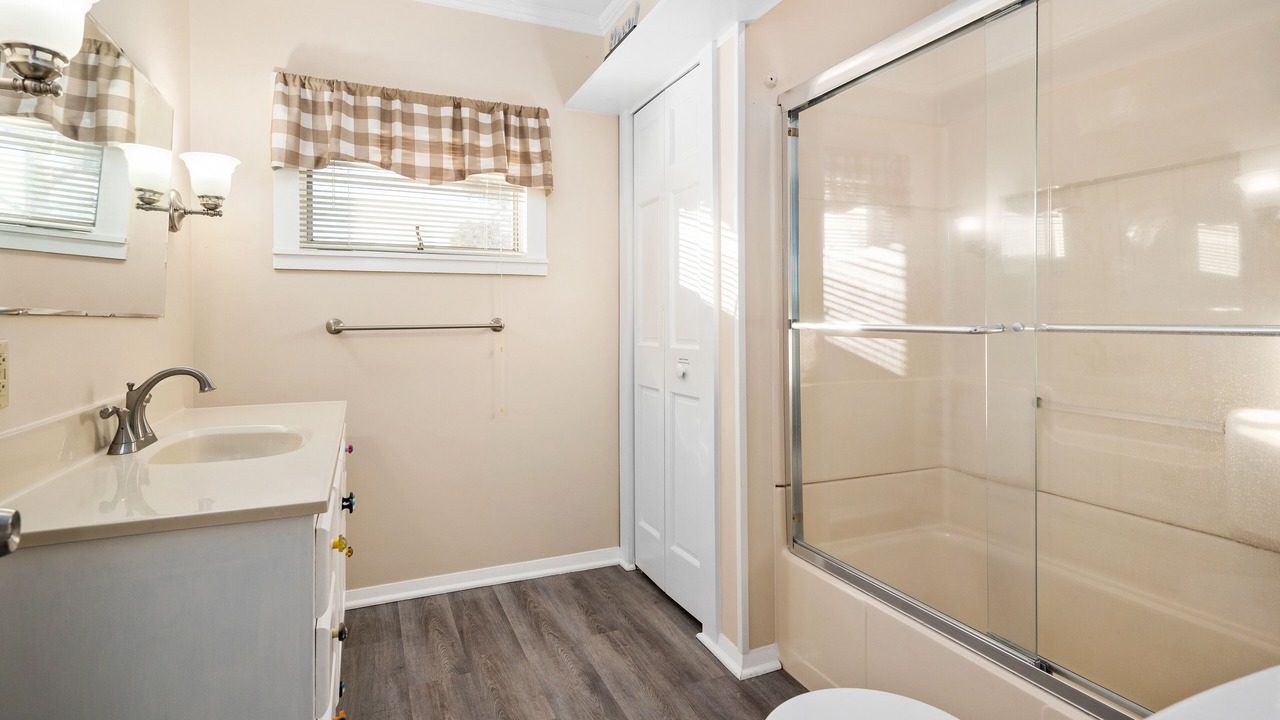 Photo of Bathroom in Saxis