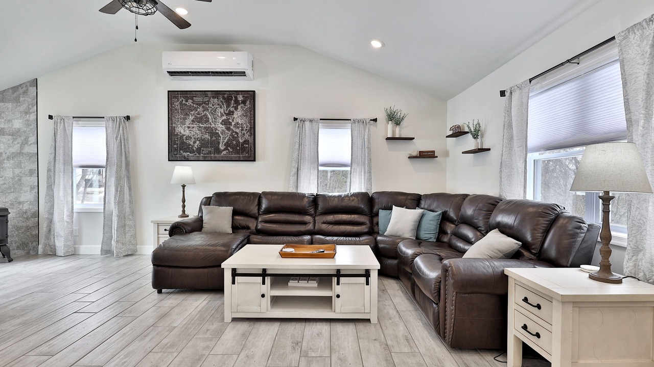 Photo of Livingroom in East Haven  Rutland County