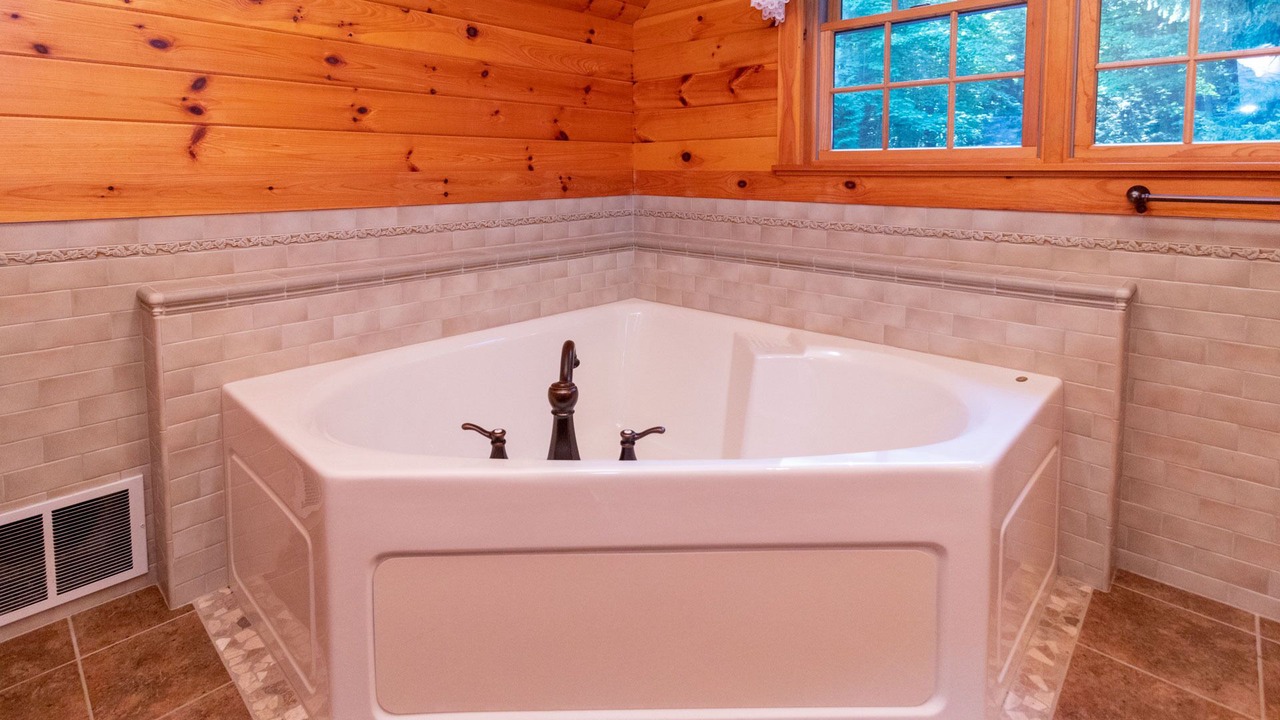 Photo of Bathroom in Ovid