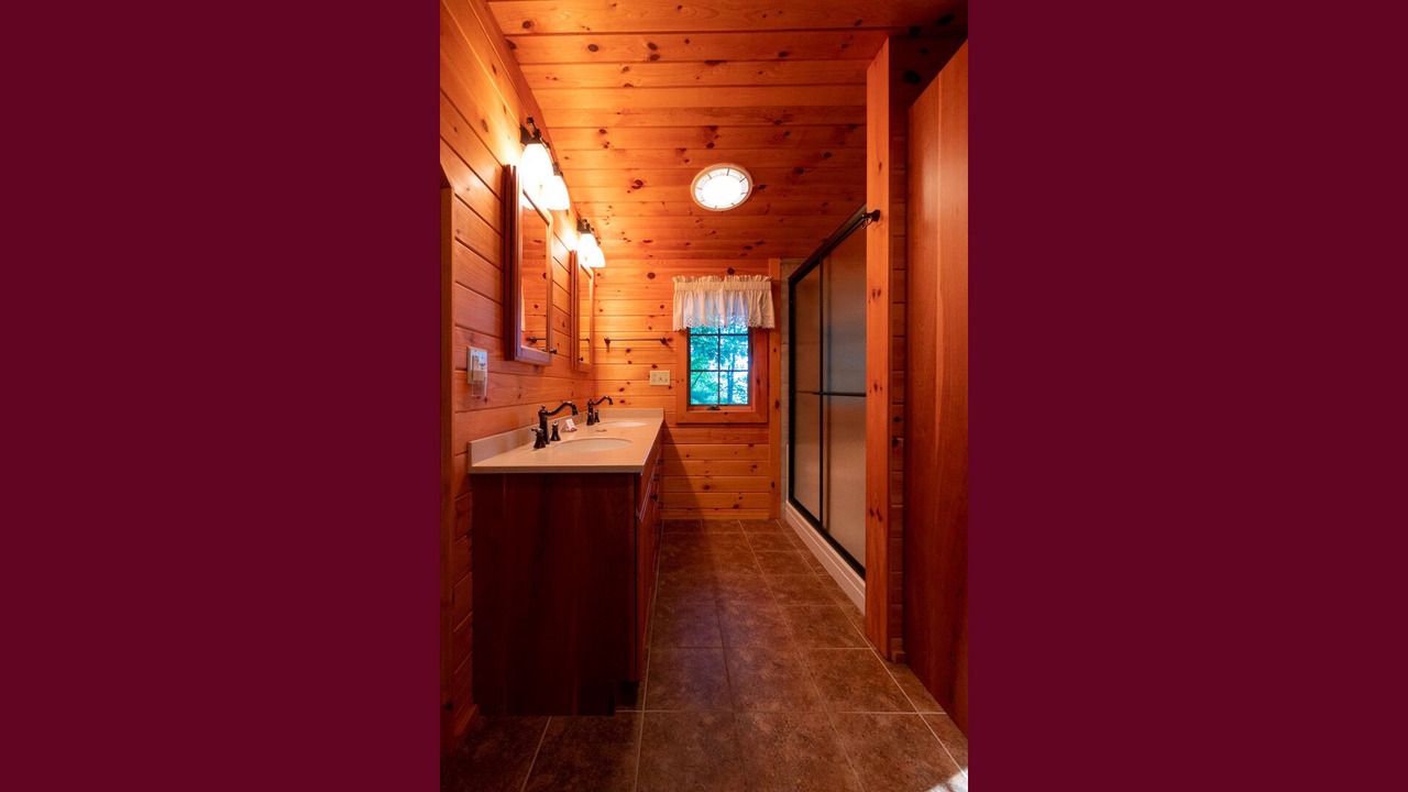 Photo of Bathroom in Ovid